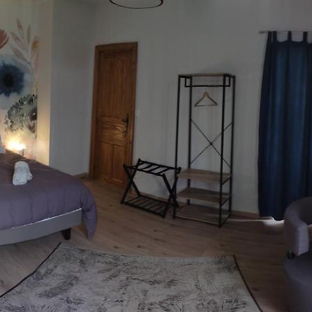 Domaine Les Garrigues Bed & Breakfast Puygaillard-de-Quercy Dış mekan fotoğraf