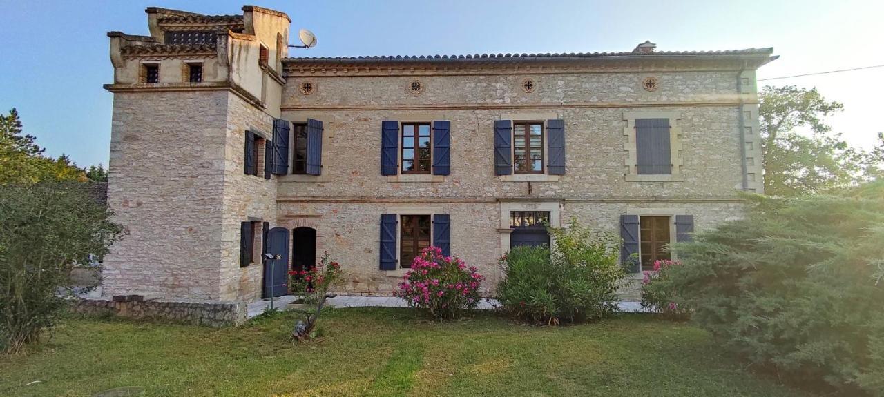 Domaine Les Garrigues Bed & Breakfast Puygaillard-de-Quercy Dış mekan fotoğraf