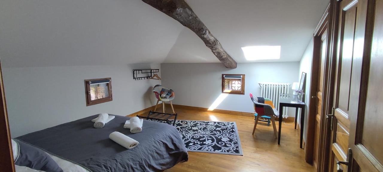 Domaine Les Garrigues Bed & Breakfast Puygaillard-de-Quercy Dış mekan fotoğraf