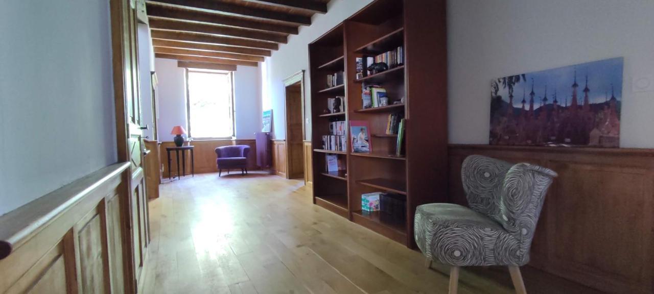 Domaine Les Garrigues Bed & Breakfast Puygaillard-de-Quercy Dış mekan fotoğraf