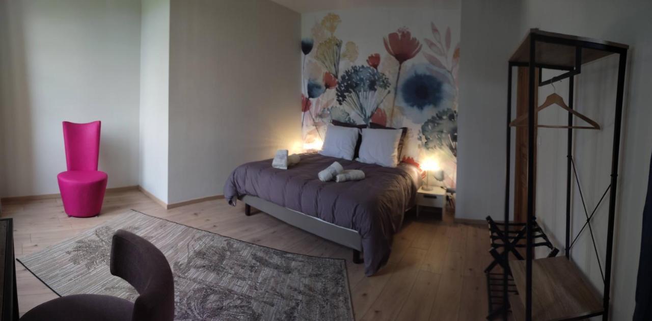 Domaine Les Garrigues Bed & Breakfast Puygaillard-de-Quercy Dış mekan fotoğraf